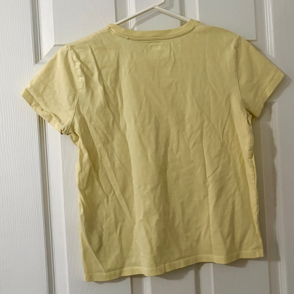 Levi’s Yellow Tee - Picture 3 of 3